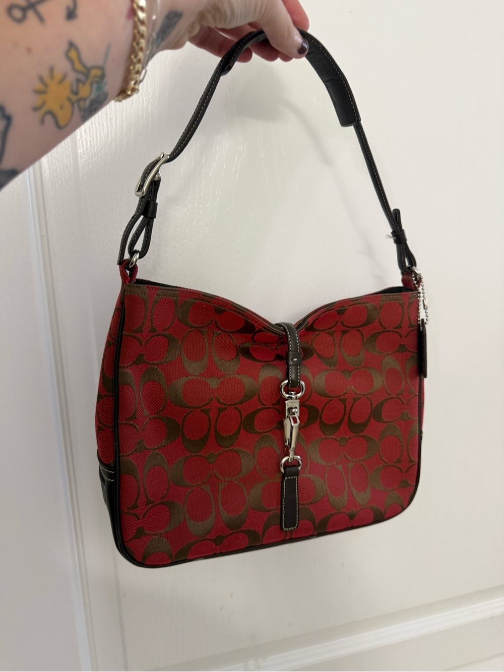 Vintage COACH F1K 6091 Hampton Hobo Clip Signature Shoulder Bag -Red Canvas
